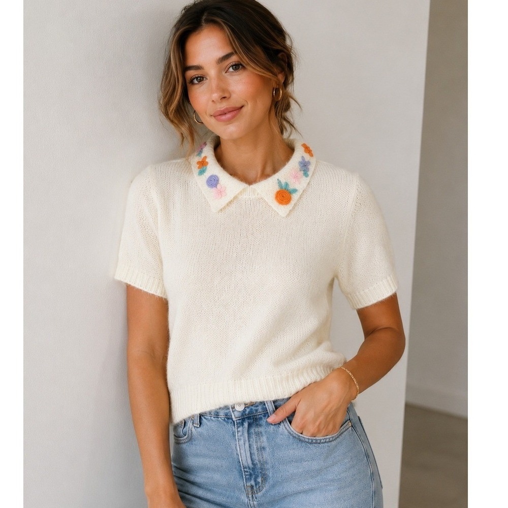 NWT Cloud Ten Floral Embroidered Collar Sweater Top Short Sleeve Knit Small
